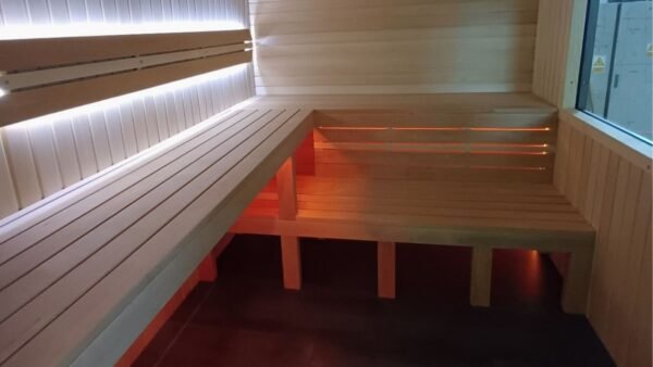Sauna en bois de 11 m² avec espace de repos – Image 3