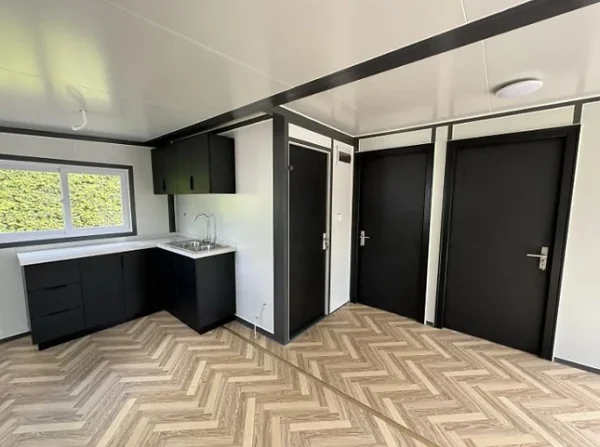 Tiny House avec Deux Chambres et Cuisine 2024 – Image 9