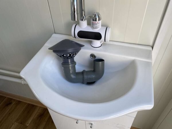 Conteneur sanitaire double avec réservoir – Image 8