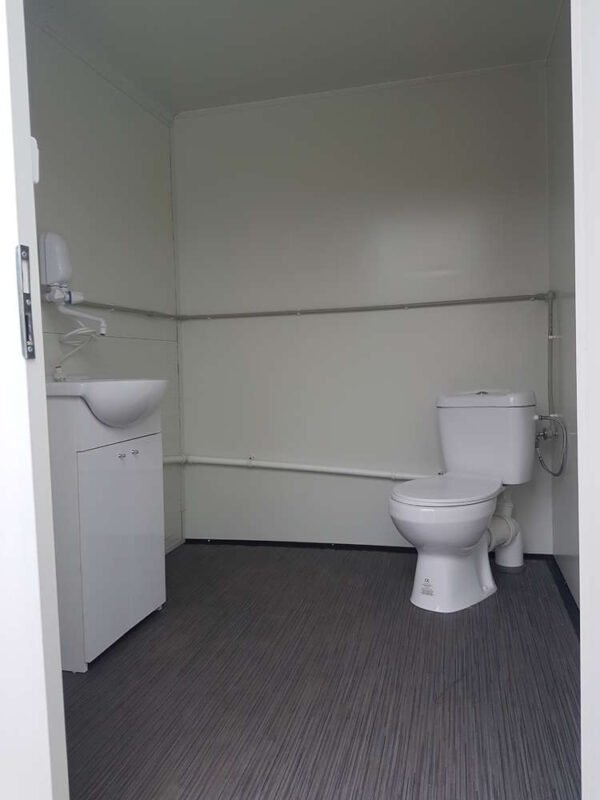 Remorque Sanitaire avec toilette double 3,50x2M 750KG – Image 13